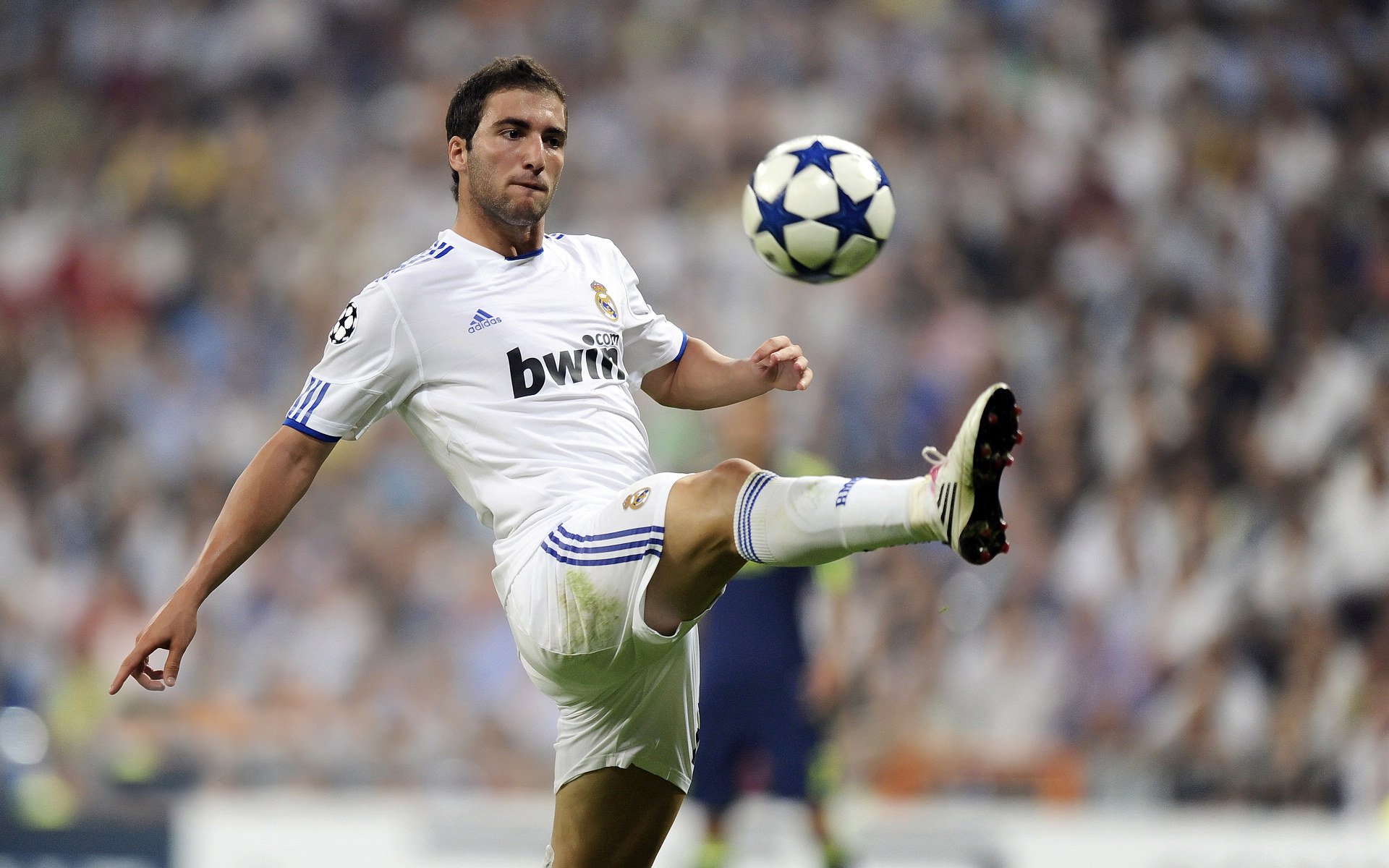 球队经理的豪言壮语：目标直指冠军！，目标球什么意思